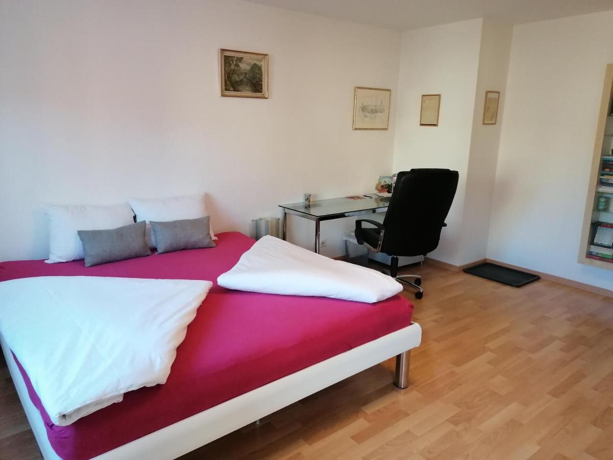 Konditor B & B Frenkendorf Exteriör bild