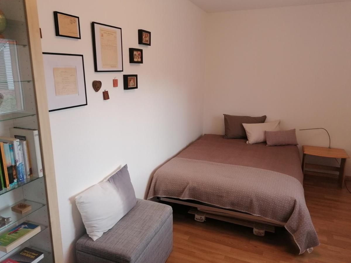 Konditor B & B Frenkendorf Exteriör bild