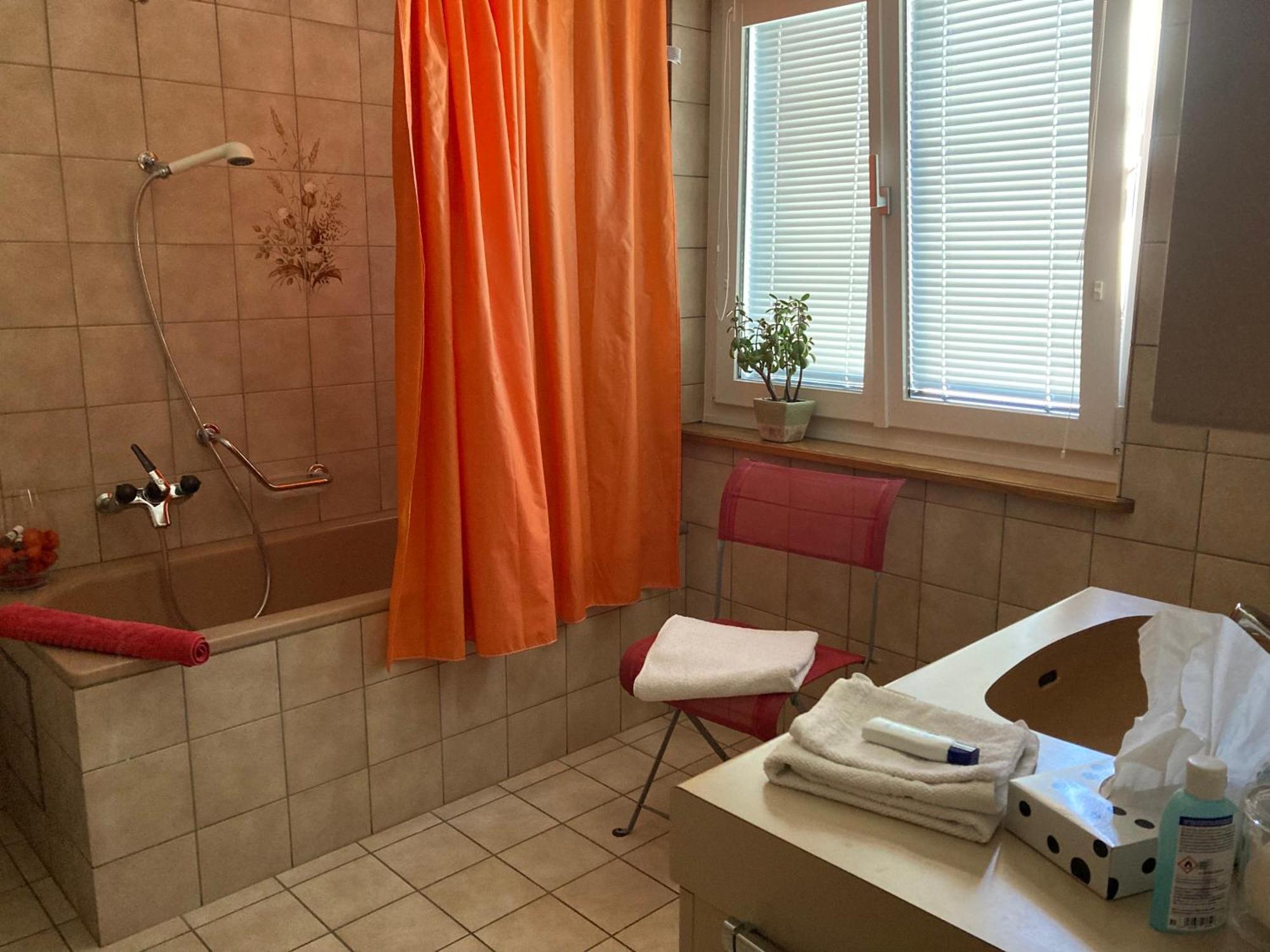Konditor B & B Frenkendorf Exteriör bild